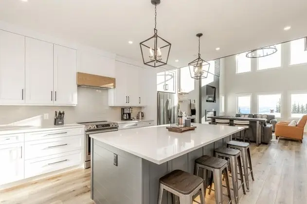 Ev (4 Bedrooms)