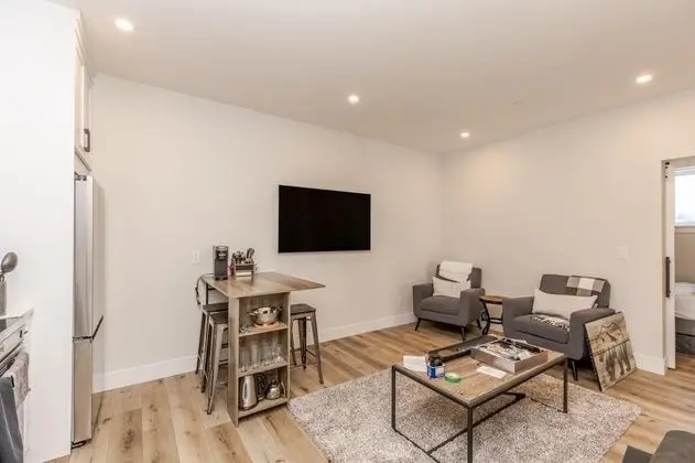 Ev (4 Bedrooms)