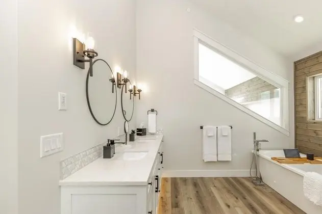 Ev (4 Bedrooms)