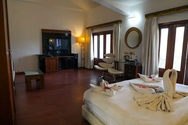Royal Stüdyo Süit, 1 Çift Kişilik Yatak, Havuz Manzaralı, Havuz Kenarı
