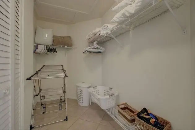 Daire (White Pine Court)