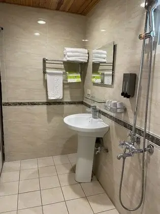 Standard Dört Kişilik Oda