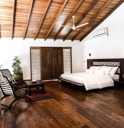 Deluxe Family Suite with Pool View