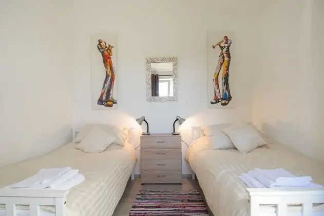 Villa, 4 Yatak Odası, Şömine