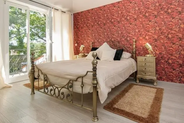 Villa, 4 Yatak Odası, Şömine