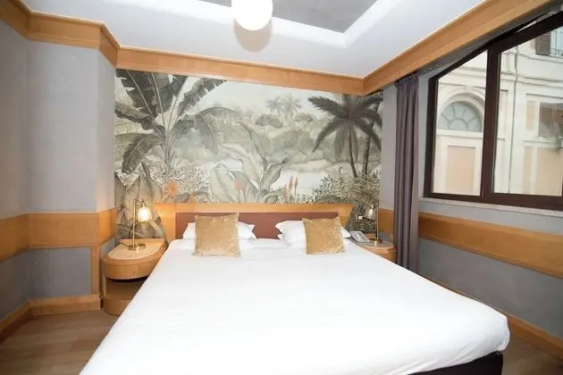 Standard Büyük Yataklı Tek Kişilik Oda