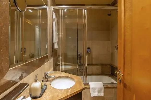 Standard Büyük Yataklı Tek Kişilik Oda