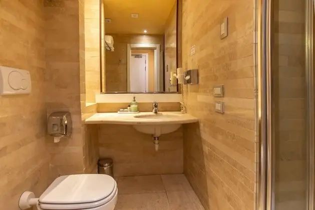 Superior Üç Kişilik Oda