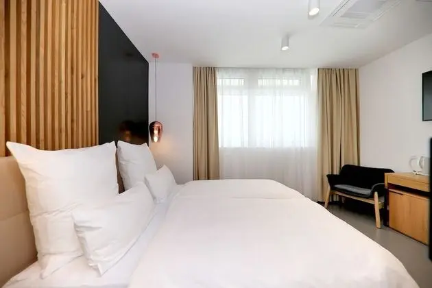 Luxury Oda