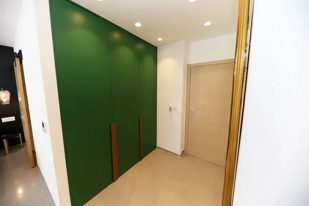Luxury Oda
