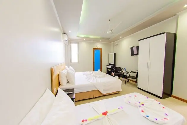 Deluxe Family Room