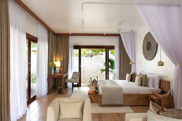 Garden Villa with Pool