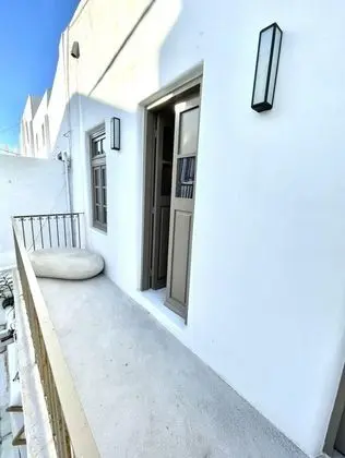 Ev