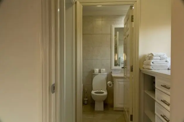 Standard Daire, 1 En Büyük (King) Boy Yatak, 2 Banyolu, Kısmi Deniz Manzarası