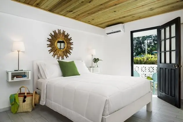 Standard Beachside Room