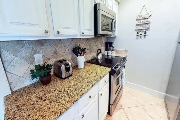 Daire (White Sands & Seashells, 1 BR 2nd Fl.)
