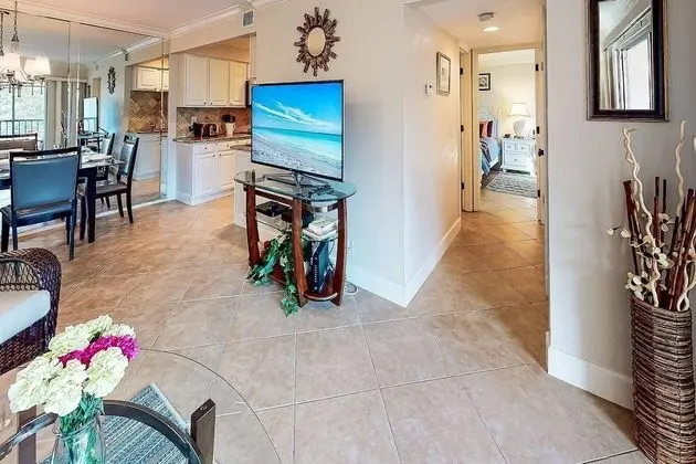Daire (White Sands & Seashells, 1 BR 2nd Fl.)