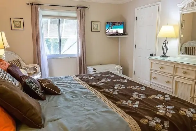 Daire (White Sands & Seashells, 1 BR 2nd Fl.)