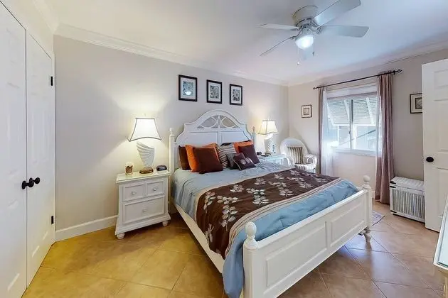 Daire (White Sands & Seashells, 1 BR 2nd Fl.)