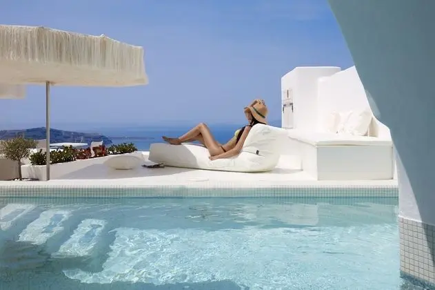 Cream Suite, Heated Private Pool, Caldera View, Higher level, Private terrace (Not secluded)
