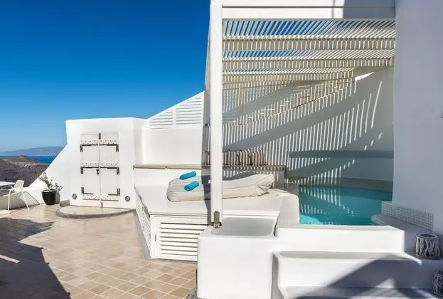 Cream Suite, Heated Private Pool, Caldera View, Higher level, Private terrace (Not secluded)