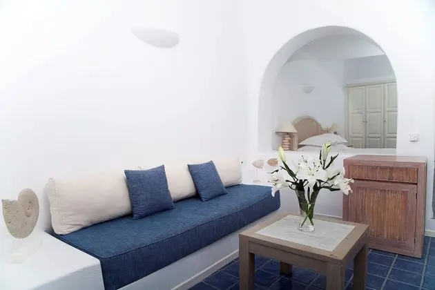 Junior Suite, Caldera View, Ground floor, Shared terrace (Not secluded)