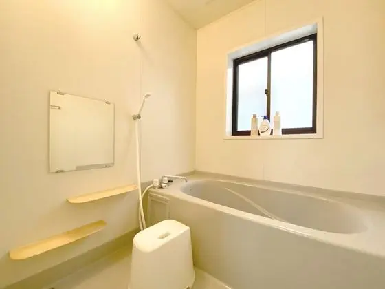 Basic Ev, Sigara İçilmez