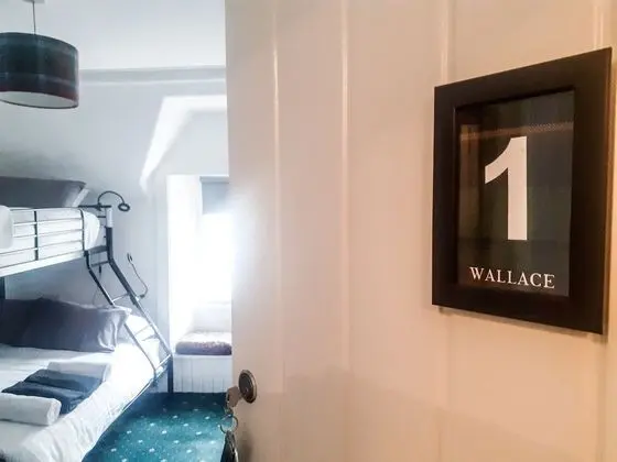 Üç Kişilik Oda, Özel Banyo