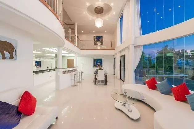 4-Bedroom Villa with Private Pool