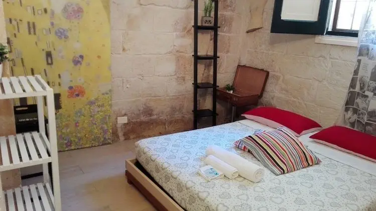 Basic Tek Büyük Yataklı Oda