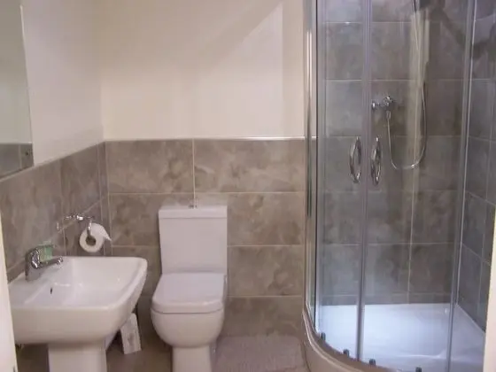 Double Room with Shower and Bath
