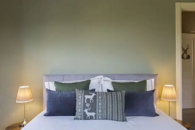 Family Tek Büyük Yataklı Oda