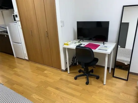 City Tek Büyük Yataklı Oda