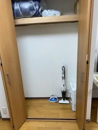City Tek Büyük Yataklı Oda