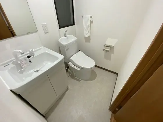 City Tek Büyük Yataklı Oda