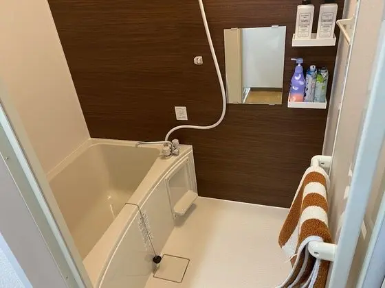 City Tek Büyük Yataklı Oda