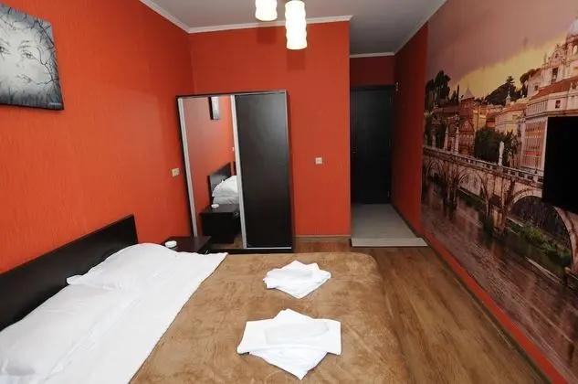 Standard Tek Büyük Yataklı Oda