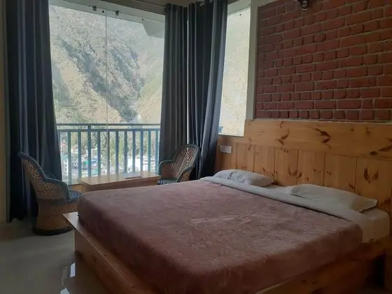 Couple Friendly Room