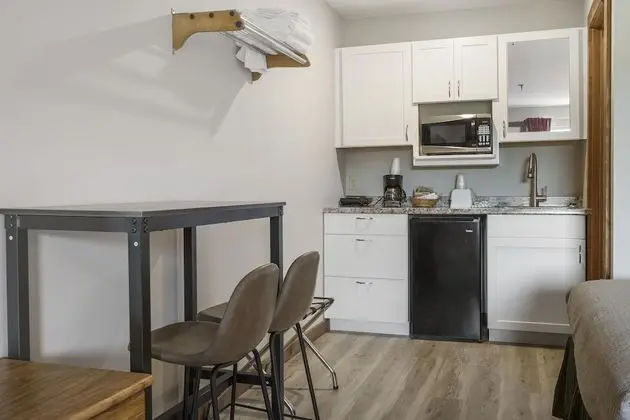 Kulübe (Double Queen Kitchenette)