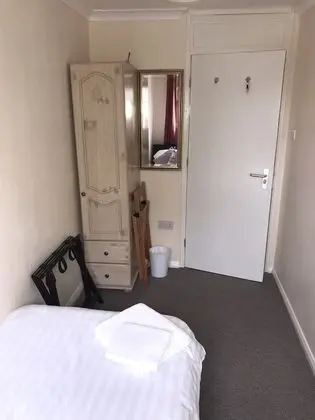 Tek Kişilik Oda, Bahçe Manzaralı