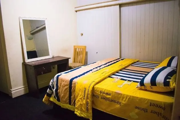 Standard Tek Büyük Yataklı Oda