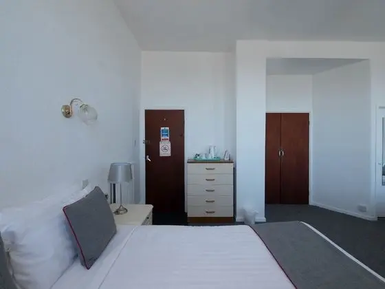 Standard Dört Kişilik Oda, Deniz Manzaralı