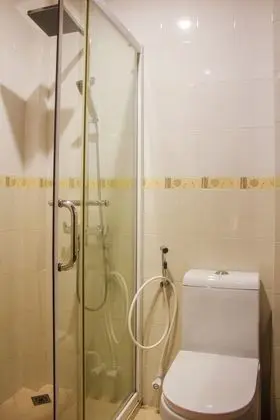 Üç Kişilik Oda, Şehir Manzaralı