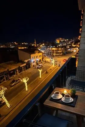 Twin, Şehir Manzaralı