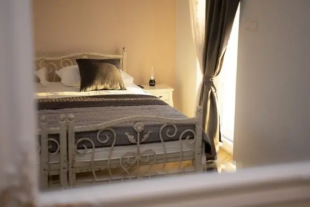 Villa (Three Bedroom Villa with Swimming poo)