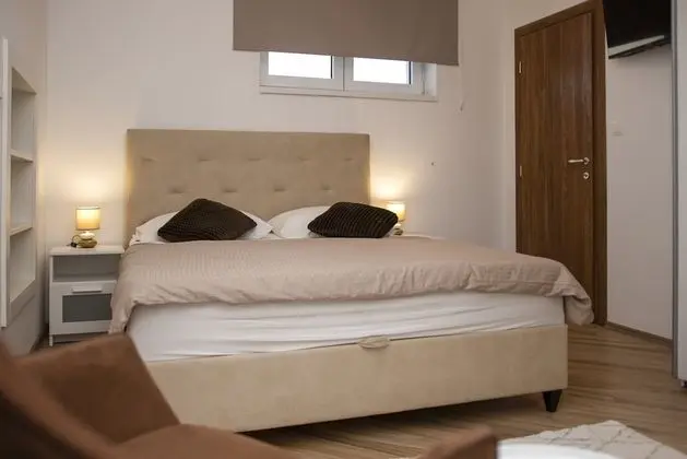 Villa (Three Bedroom Villa with Swimming poo)