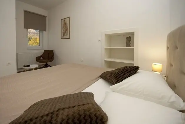 Villa (Three Bedroom Villa with Swimming poo)