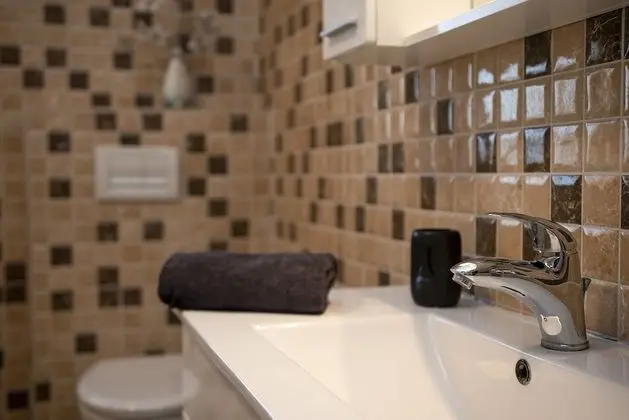 Villa (Three Bedroom Villa with Swimming poo)