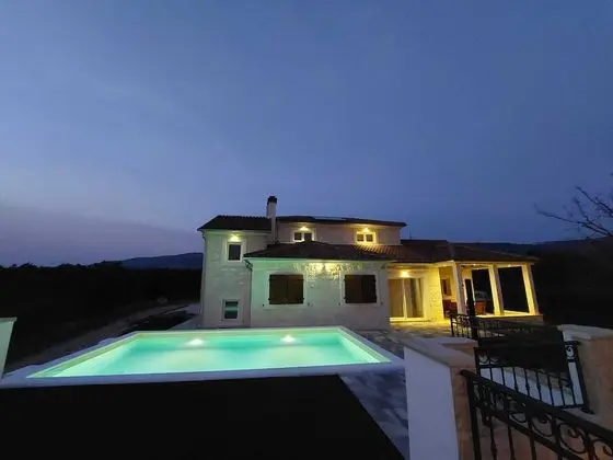 Villa (Three Bedroom Villa with Swimming poo)