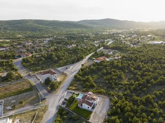 Villa (Three Bedroom Villa with Swimming poo)
